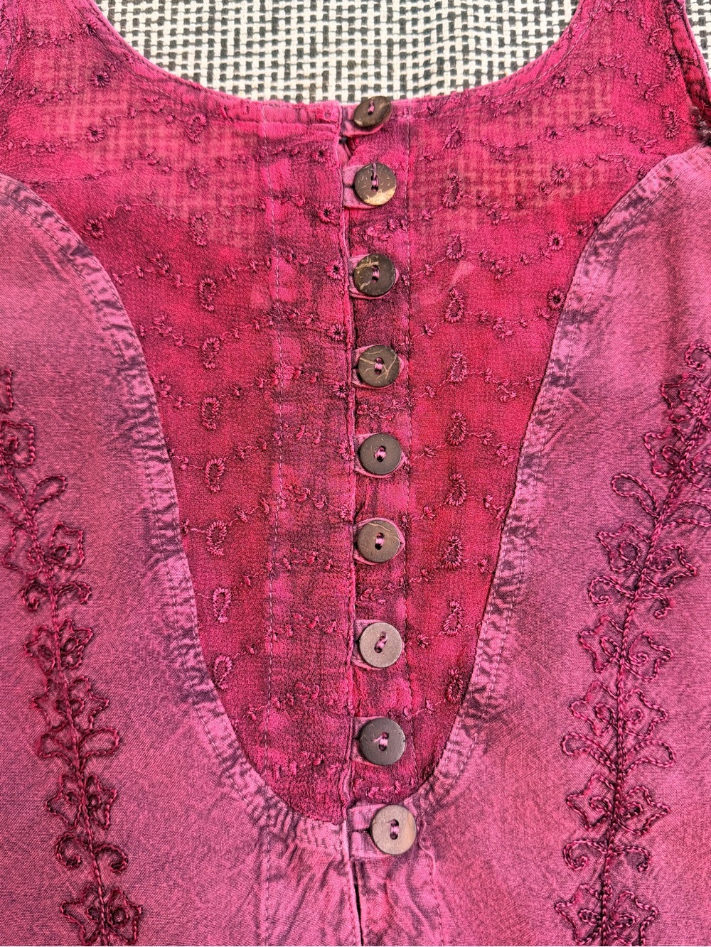 Boho Pink Embroidered Button-Front Tank Top - Picture 3 of 5